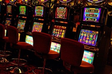 link dewapoker featured game showcase